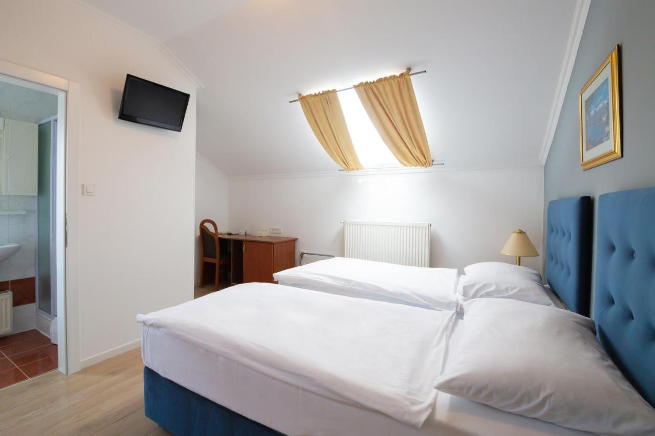 Hotel Vila Tina 자그레브 외부 사진