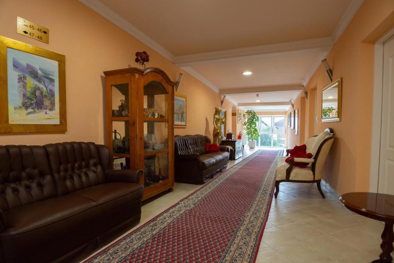 Hotel Vila Tina 자그레브 외부 사진